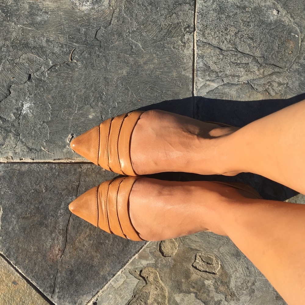 Vincent Camuto Flats